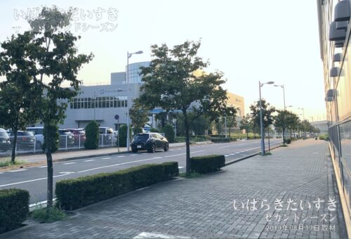 研究学園駅 南出口の風景（2019年撮影）