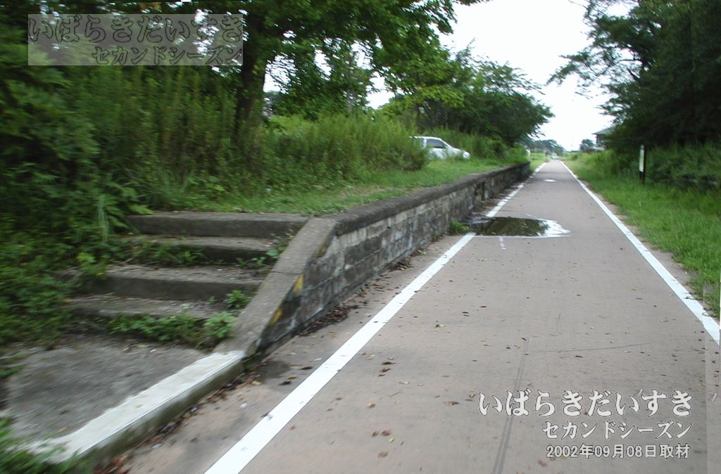 筑波鉄道 常陸小田駅 駅跡地 南方土浦方面を望む（2002年撮影）