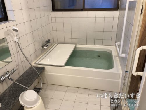 銚子屋旅館：朝風呂は午前6時30分から。