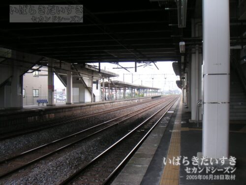 藤代駅 駅ホーム 上り上野方面を望む（2005年撮影）