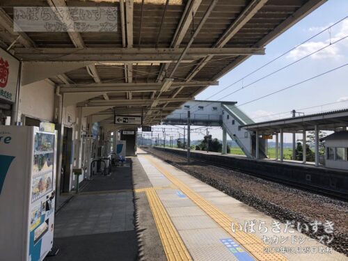 高浜駅 駅ホームから土浦方面を望む（2019年撮影）