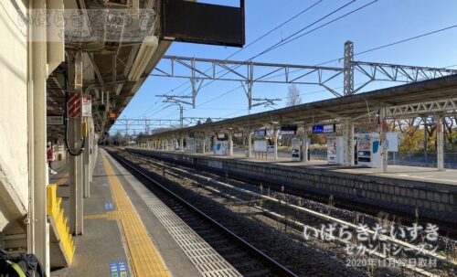 常陸多賀駅 駅ホームからいわき方面を望む（2020年撮影）