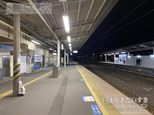 佐和駅 駅ホームから日立方面を望む（2021年撮影）
