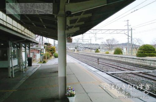 小高駅 駅ホームから仙台方面を望む（2004年撮影）