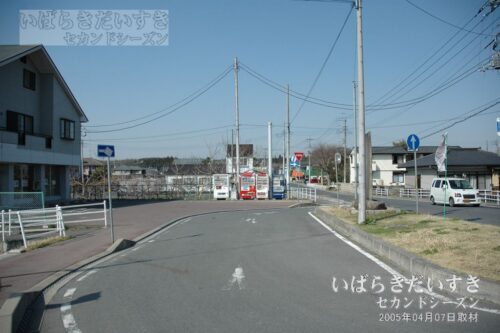 宍戸駅 駅前のロータリー（2005年撮影）