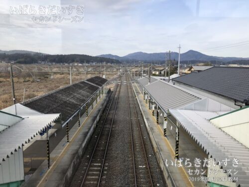 笠間駅 跨線橋から小山方面を望む（2019年撮影）