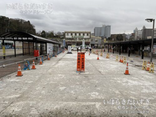 鹿島神宮駅前 コンコースの整備（2020年撮影）