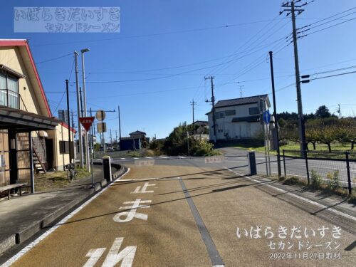 四箇村駅 | 下り常陸小川駅方面を望む（2022年撮影）